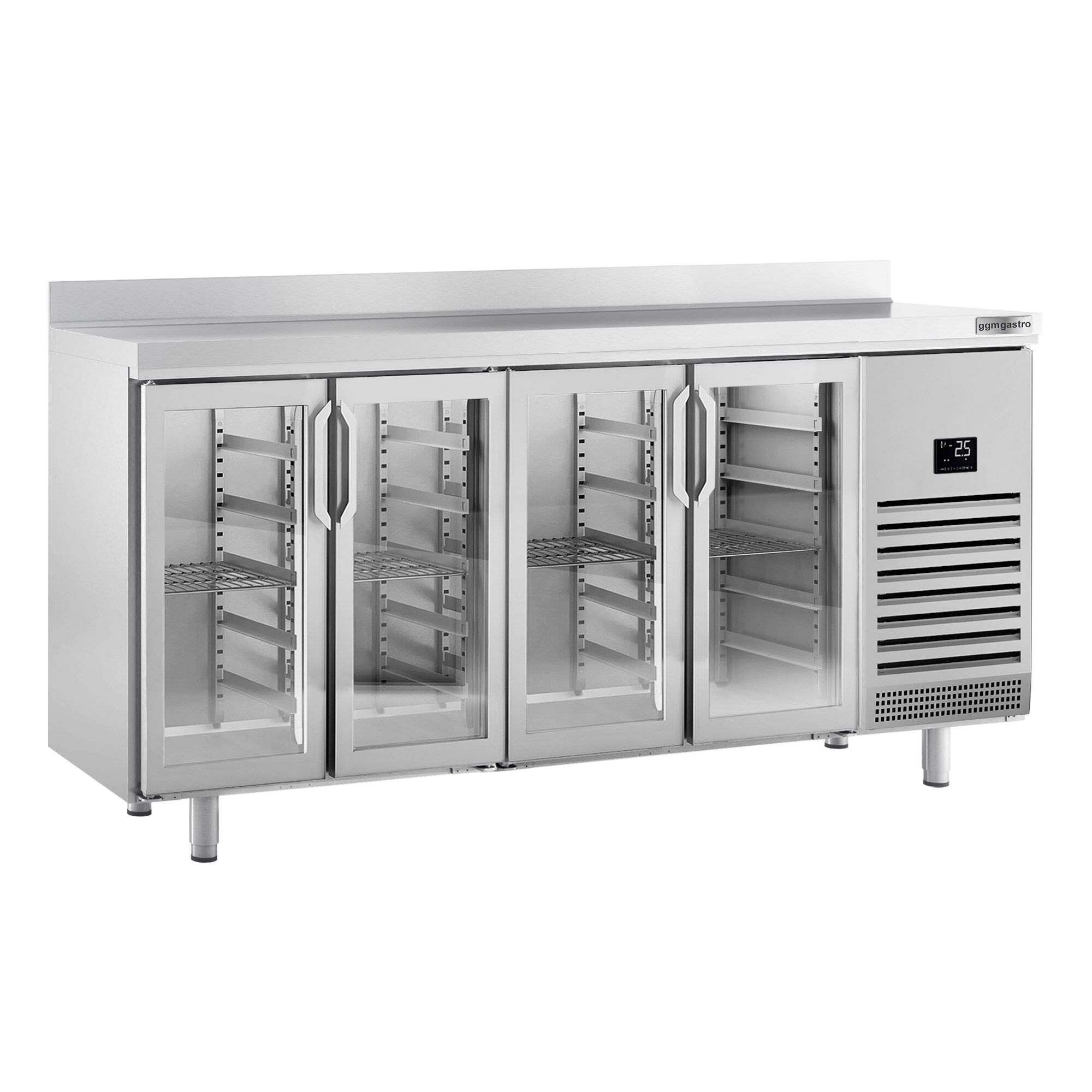 Baarikülmik, 630 L, 4 klaasust