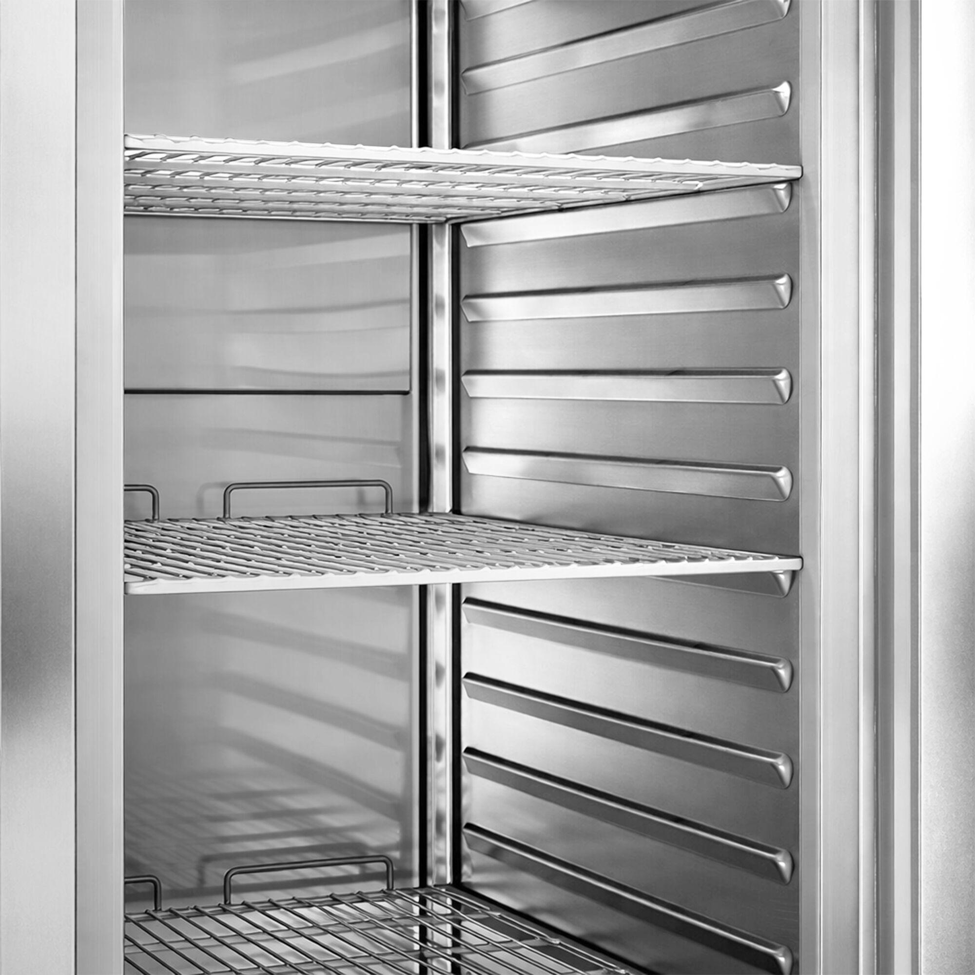 Külmkapp PREMIUM PLUS GN2/1, 1240l, 1 täisuks+2 poolust