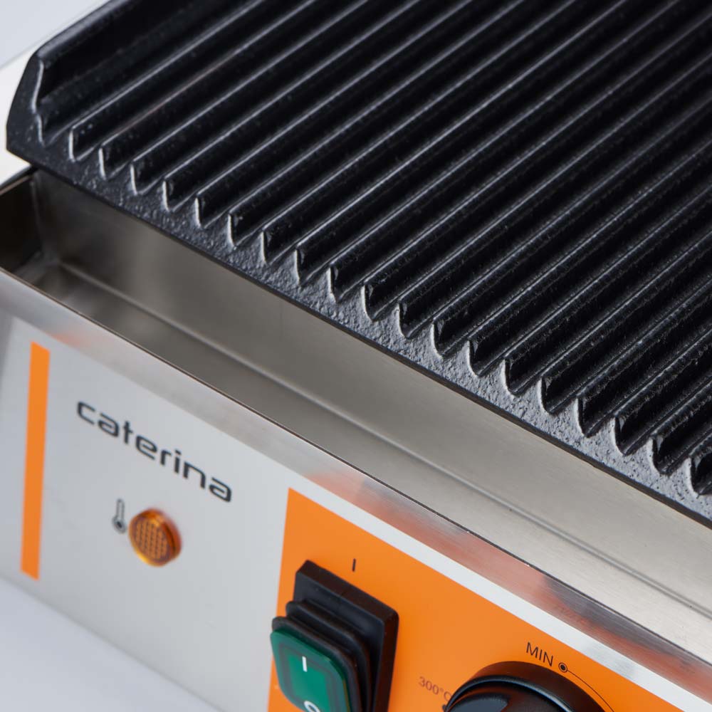 Kahekordne ribiline kontaktgrill 3,6 kW