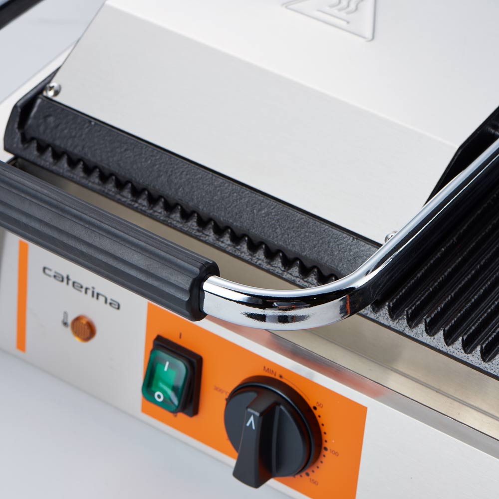 Kahekordne ribiline kontaktgrill 3,6 kW